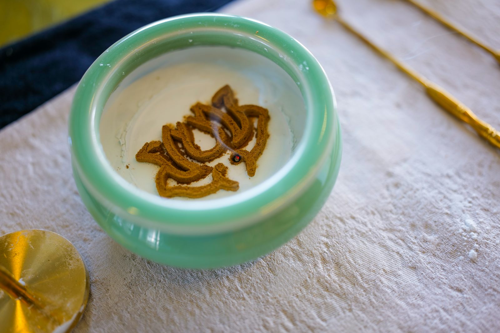 Aromatic wood in a dish